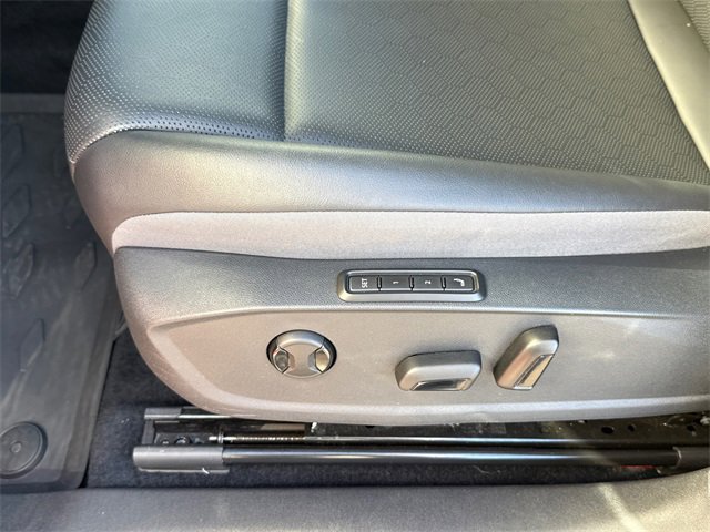 Certified 2023 Volkswagen ID.4 Pro S image 29