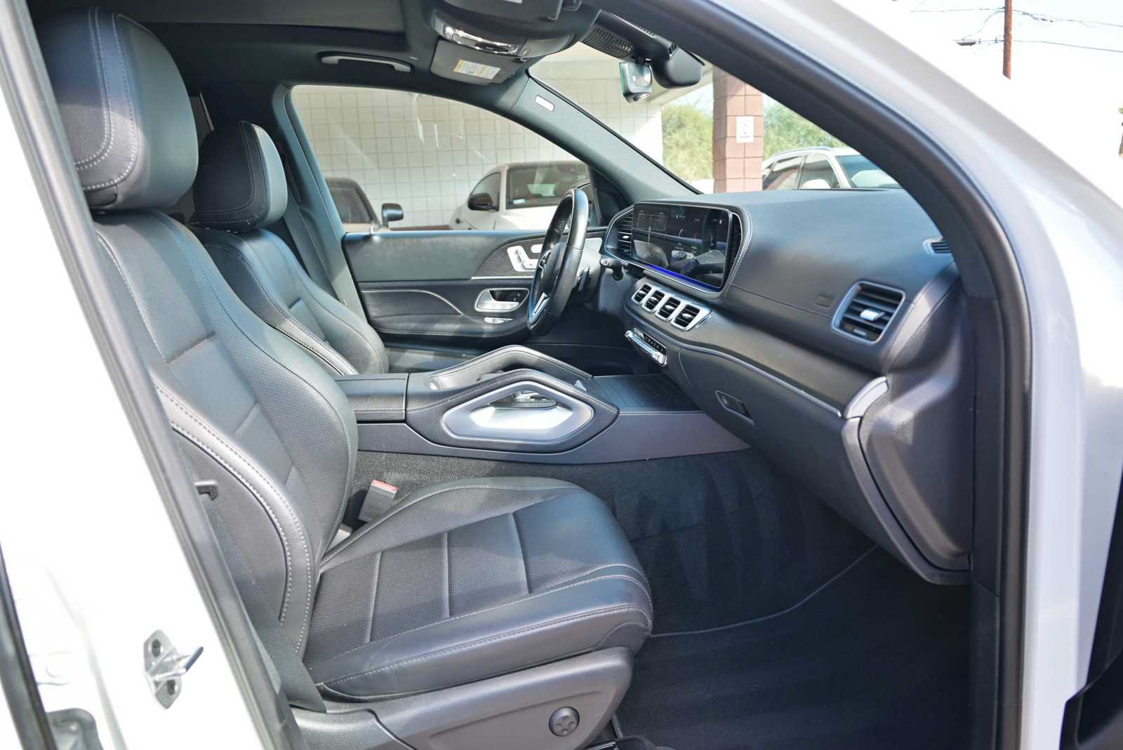 Used 2021 Mercedes-Benz GLS 450 4MATIC image 19