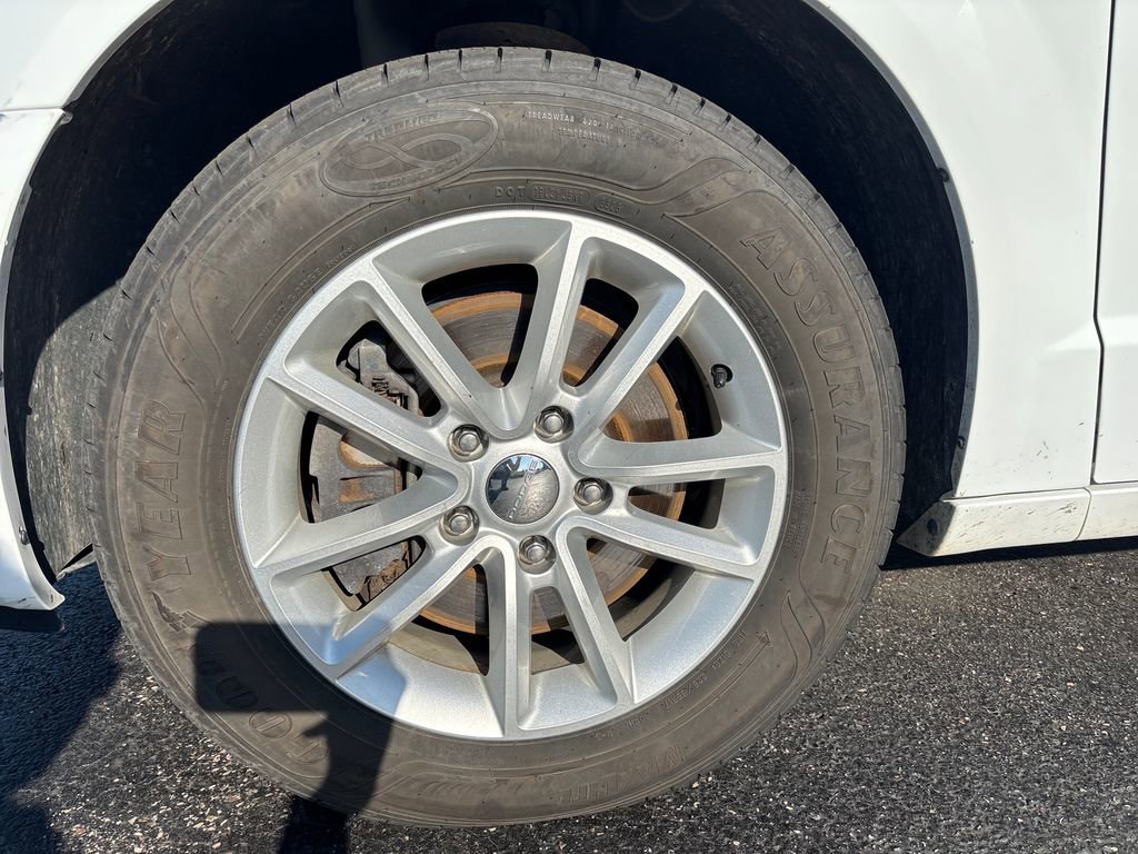 Used 2020 Dodge Grand Caravan SXT FWD image 29