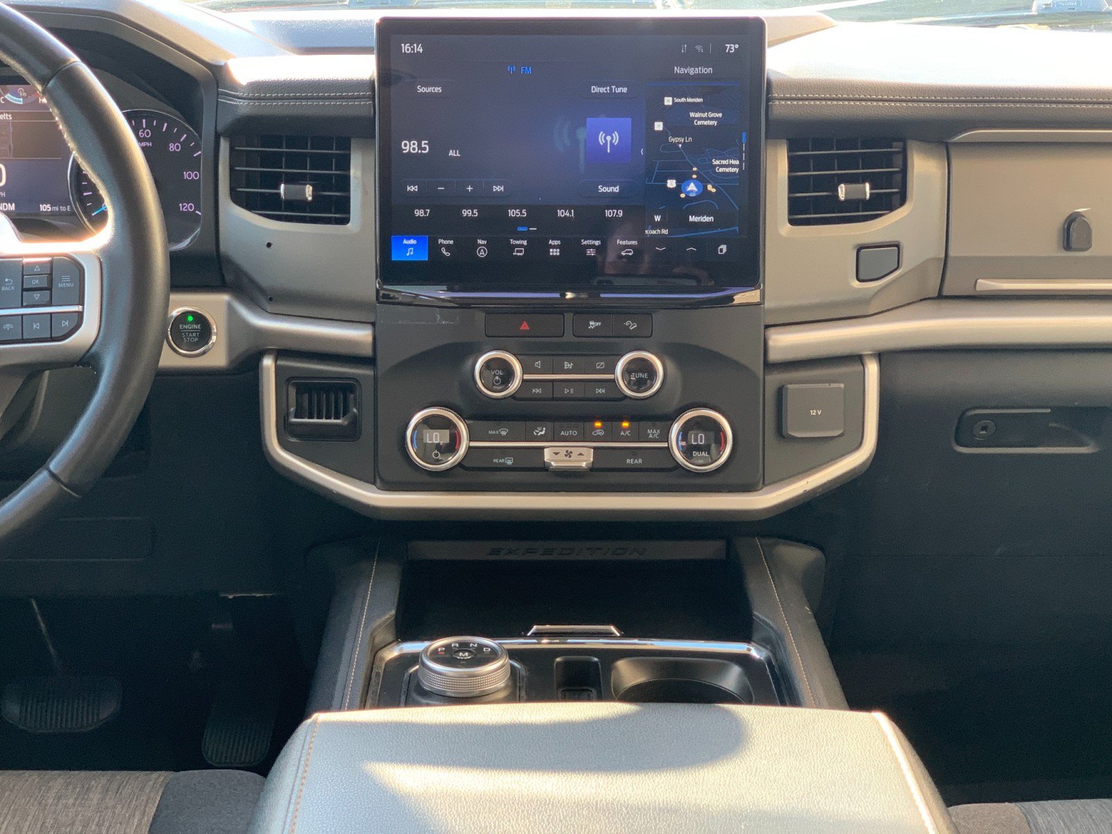 Used 2023 Ford Expedition XLT AWD/4WD image 32