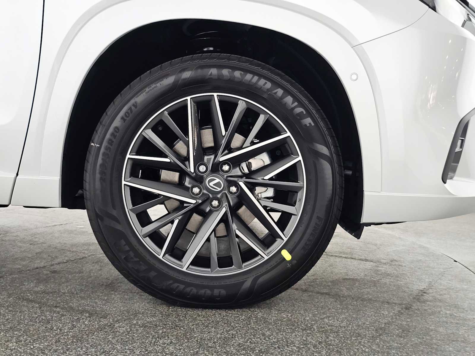 New 2026 Lexus TX 350 FWD image 9