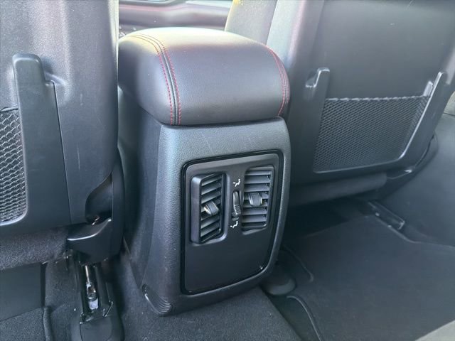 Used 2025 Dodge Durango GT image 28