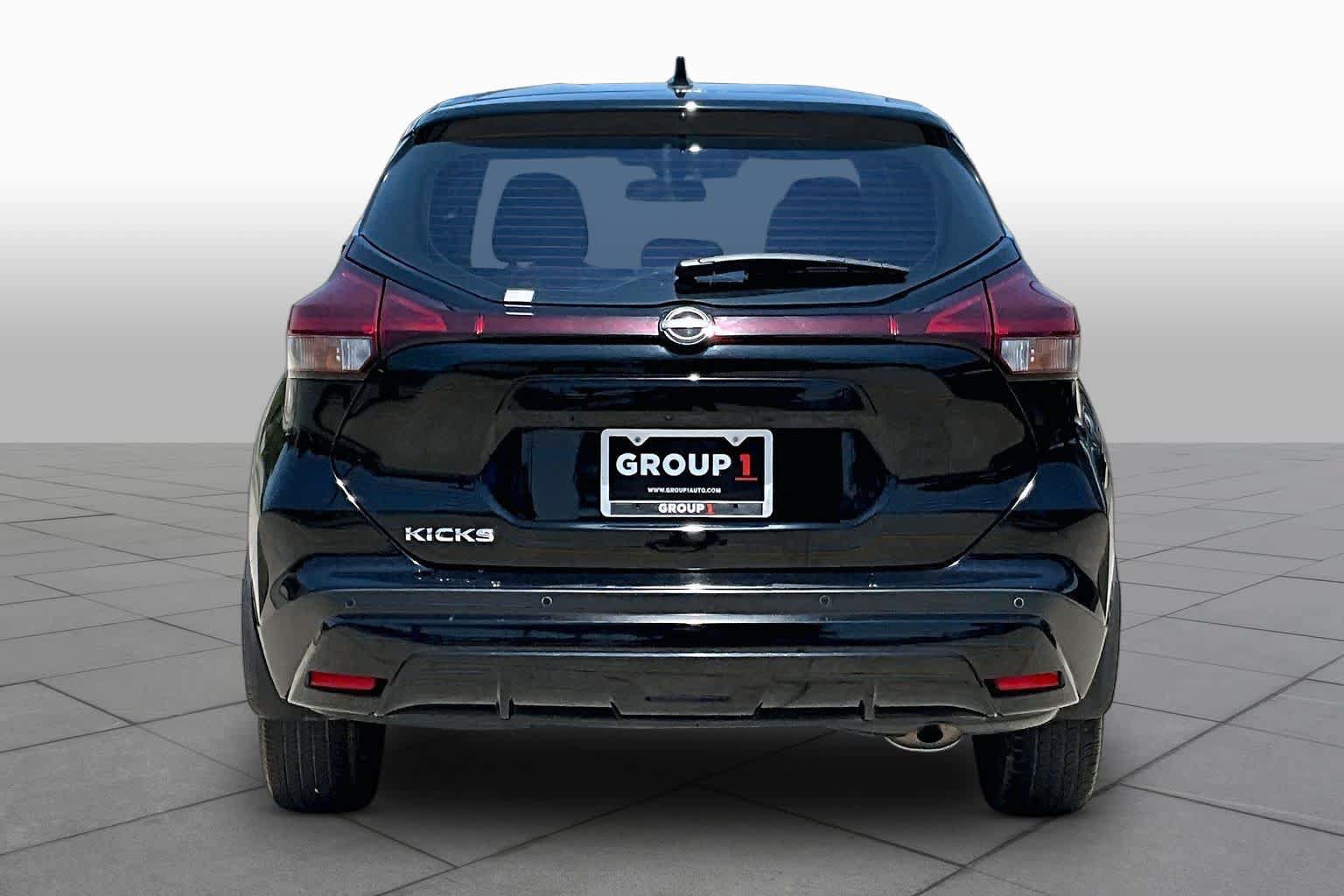 Used 2024 Nissan Kicks S FWD image 5