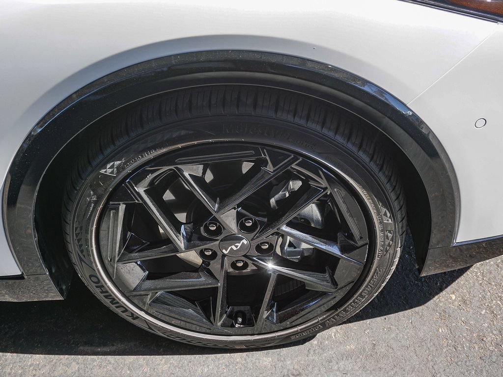 Certified 2025 Kia K4 GT-Line Turbo FWD image 10