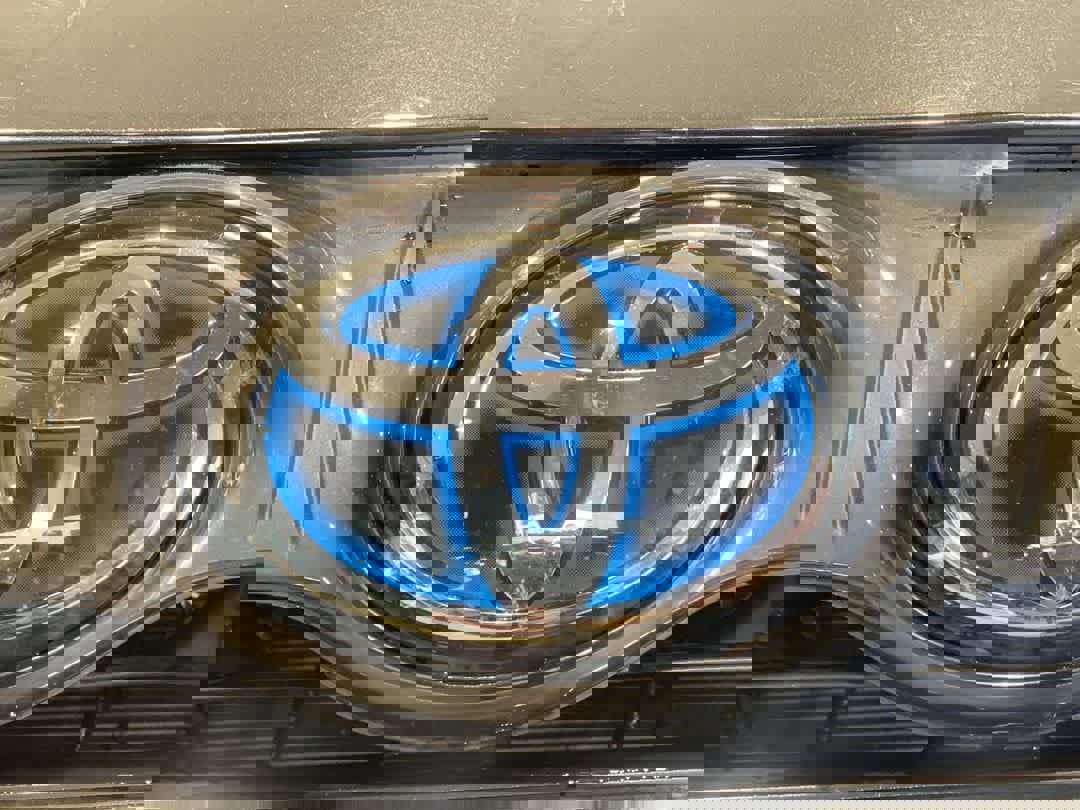 Used 2021 Toyota Venza Limited image 10