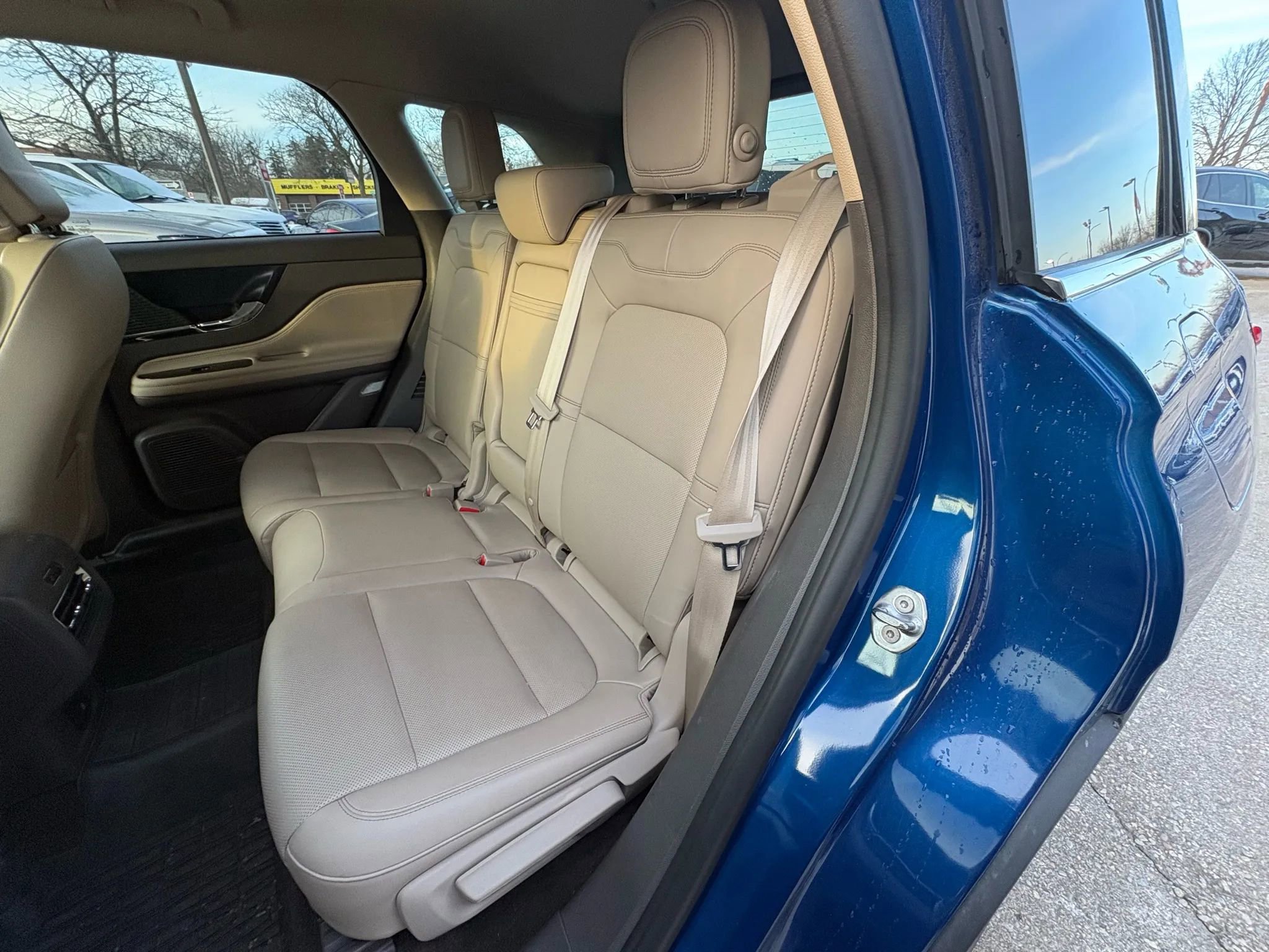 Used 2020 Lincoln Corsair Sport Utility 4D w/ Equipment Group 101A image 11