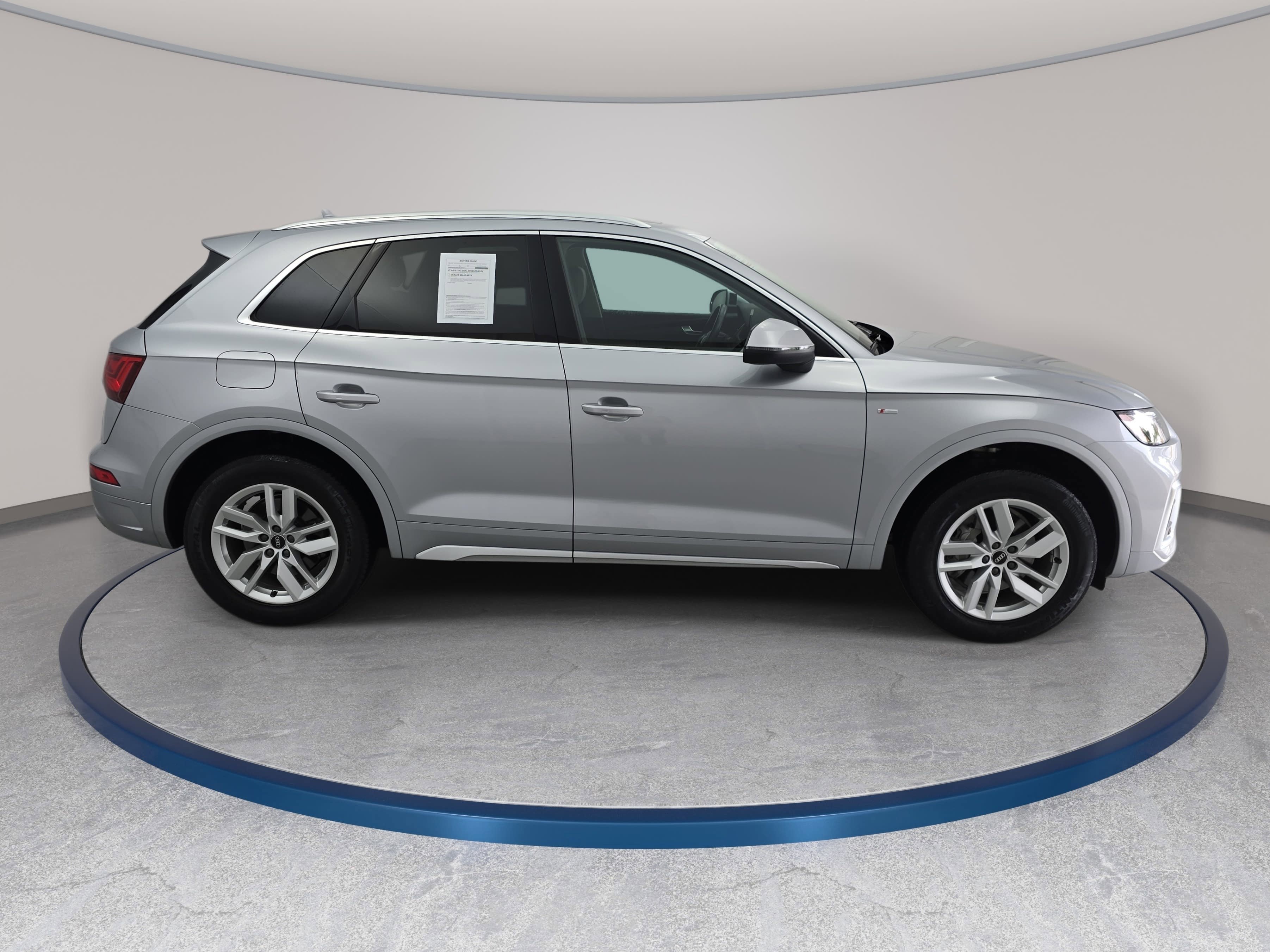 Used 2022 Audi Q5 2.0T Premium w/ Convenience Package AWD/4WD image 4