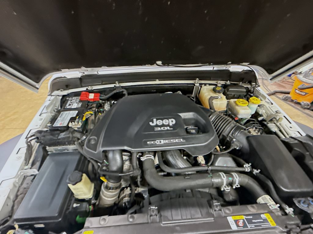 Used 2021 Jeep Wrangler Unlimited Sport AWD/4WD image 28