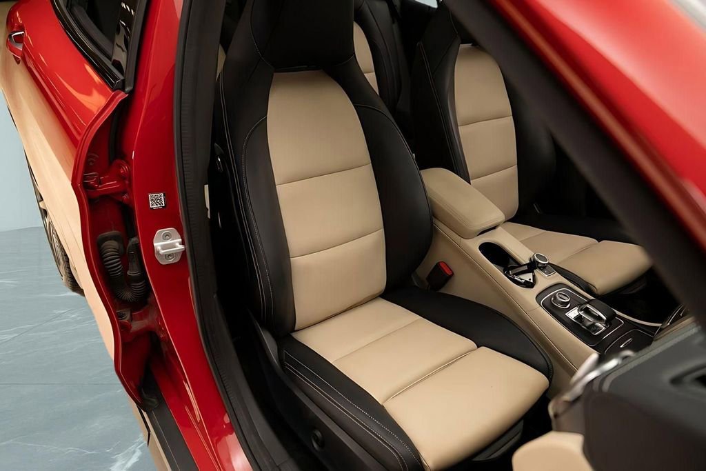 Used 2018 Mercedes-Benz GLA 45 AMG 4MATIC image 34