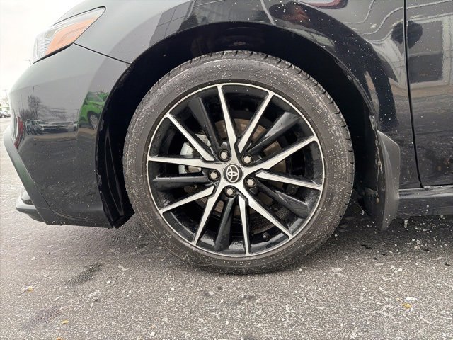 Used 2024 Toyota Camry SE image 10