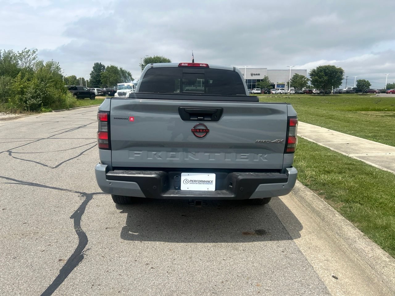 Used 2023 Nissan Frontier PRO-4X AWD/4WD image 4