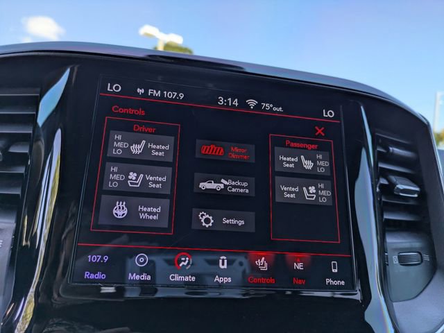 Used 2019 RAM 1500 Laramie image 25