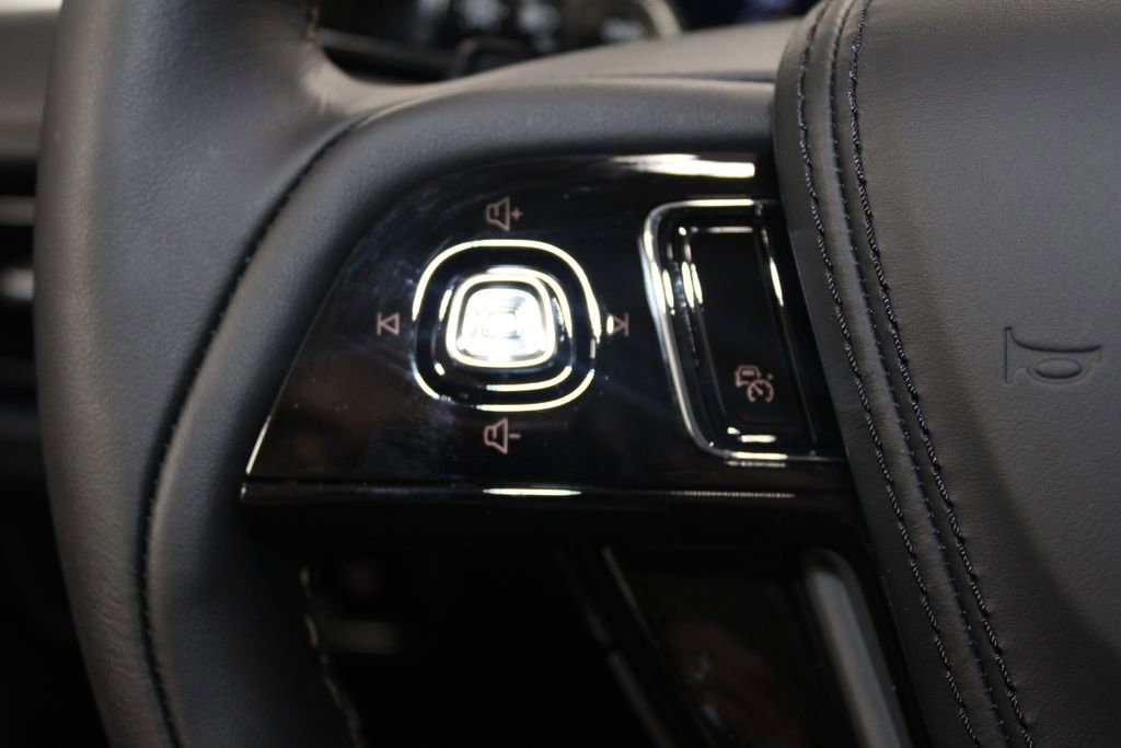 New 2025 Lincoln Aviator 2WD w/ Jet Appearance Package image 35