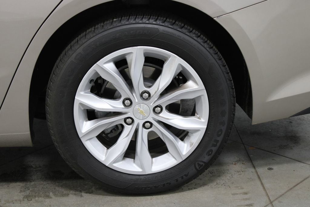 Used 2023 Chevrolet Malibu LT image 16