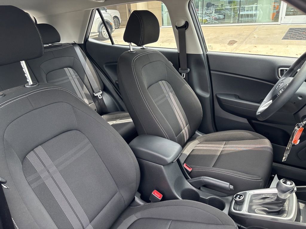 Certified 2023 Hyundai Venue SEL FWD image 13