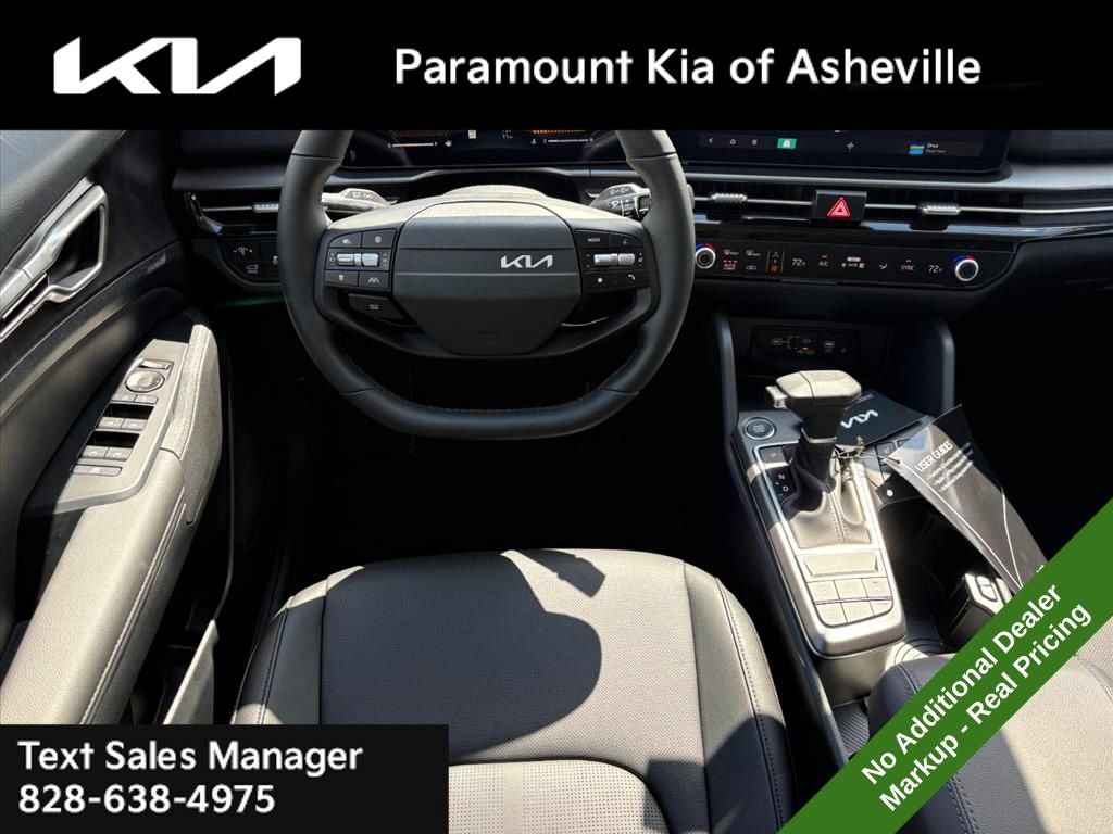 New 2026 Kia Sportage EX FWD image 24