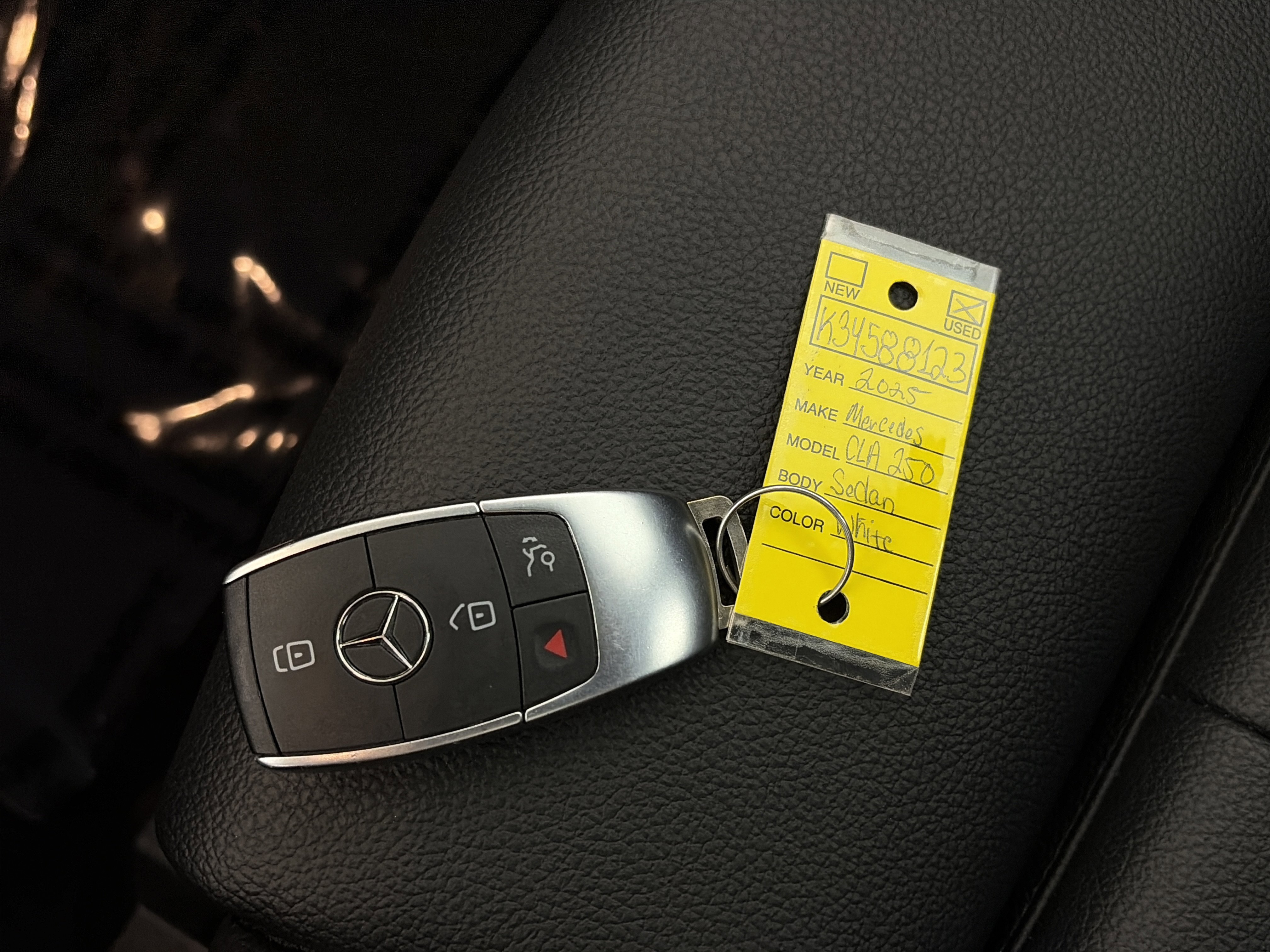 Used 2025 Mercedes-Benz CLA 250 4MATIC image 30