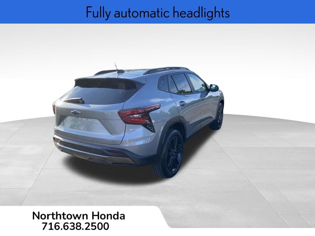 Used 2024 Chevrolet Trax ACTIV w/ Driver Confidence Package FWD image 9