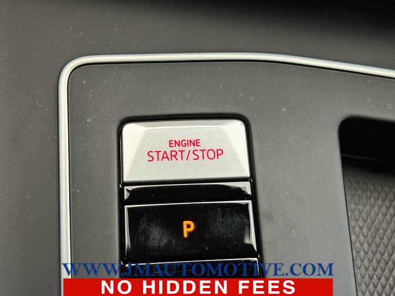 Used 2022 Volkswagen GTI SE image 44