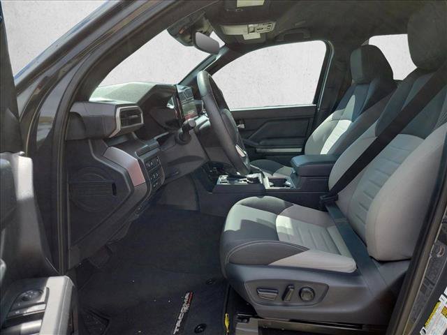 Used 2025 Toyota Tacoma TRD Off-Road w/ TRD Off Road Upgrade Package AWD/4WD image 17
