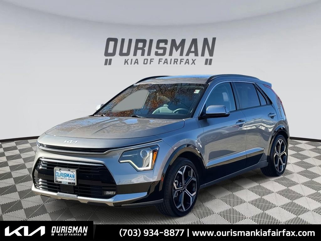 Used 2023 Kia Niro EX Touring image 1