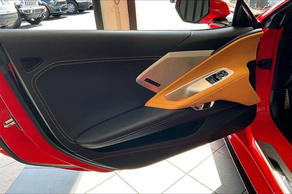 Used 2020 Chevrolet Corvette Stingray Preferred Cpe w/ 2LT Preferred Equipment Group RWD image 18