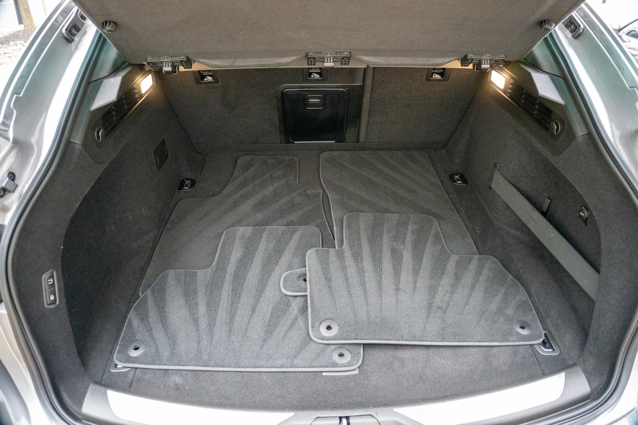 Used 2022 Maserati Levante Modena S image 24