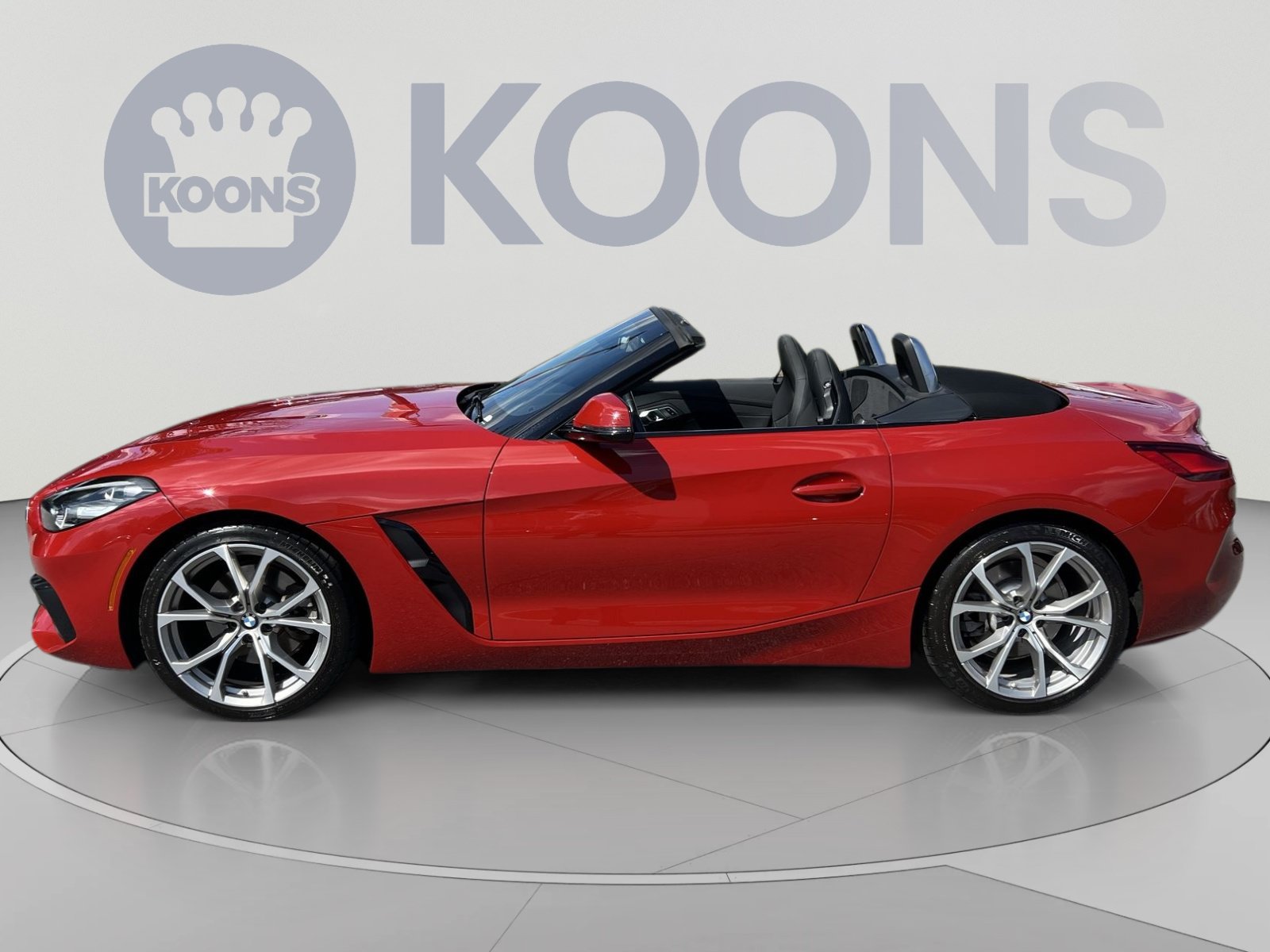 Used 2022 BMW Z4 sDrive30i w/ Convenience Package RWD image 2