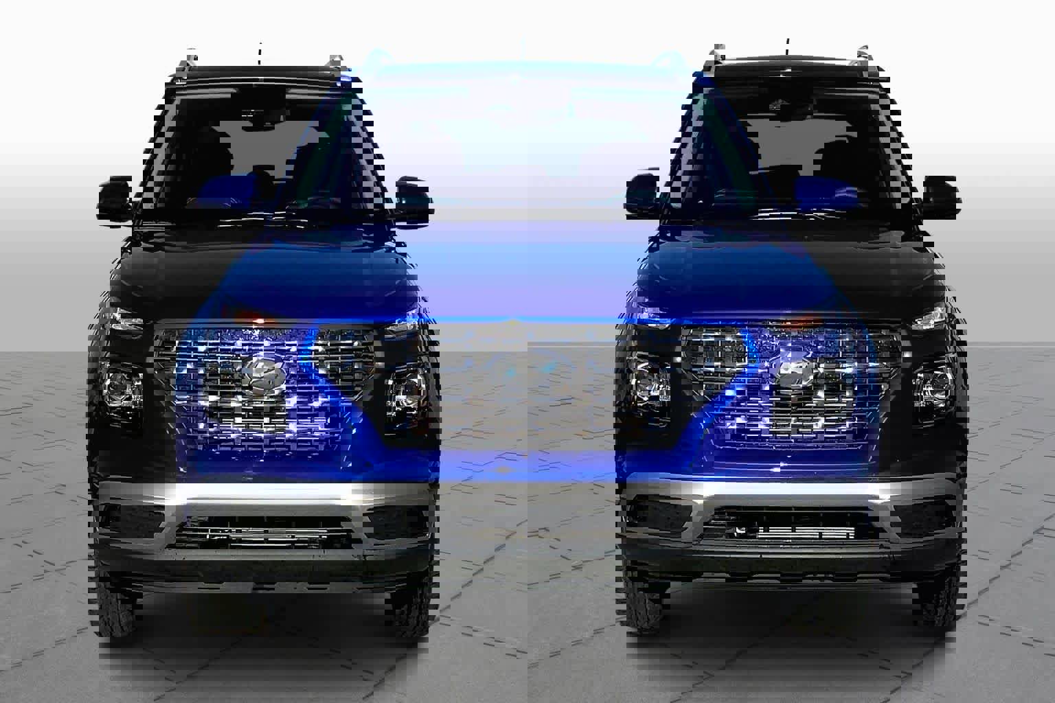 Certified 2025 Hyundai Venue SEL image 3