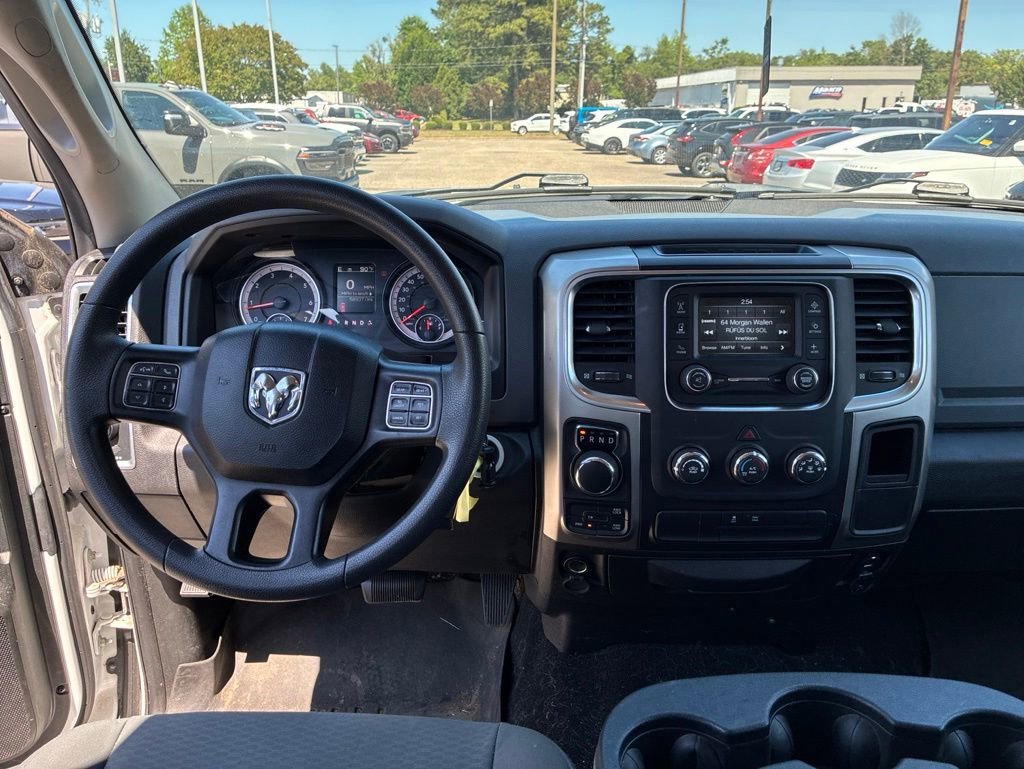 Used 2019 RAM 1500 Classic SLT AWD/4WD image 7