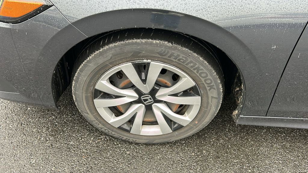 Used 2022 Honda Civic LX image 5