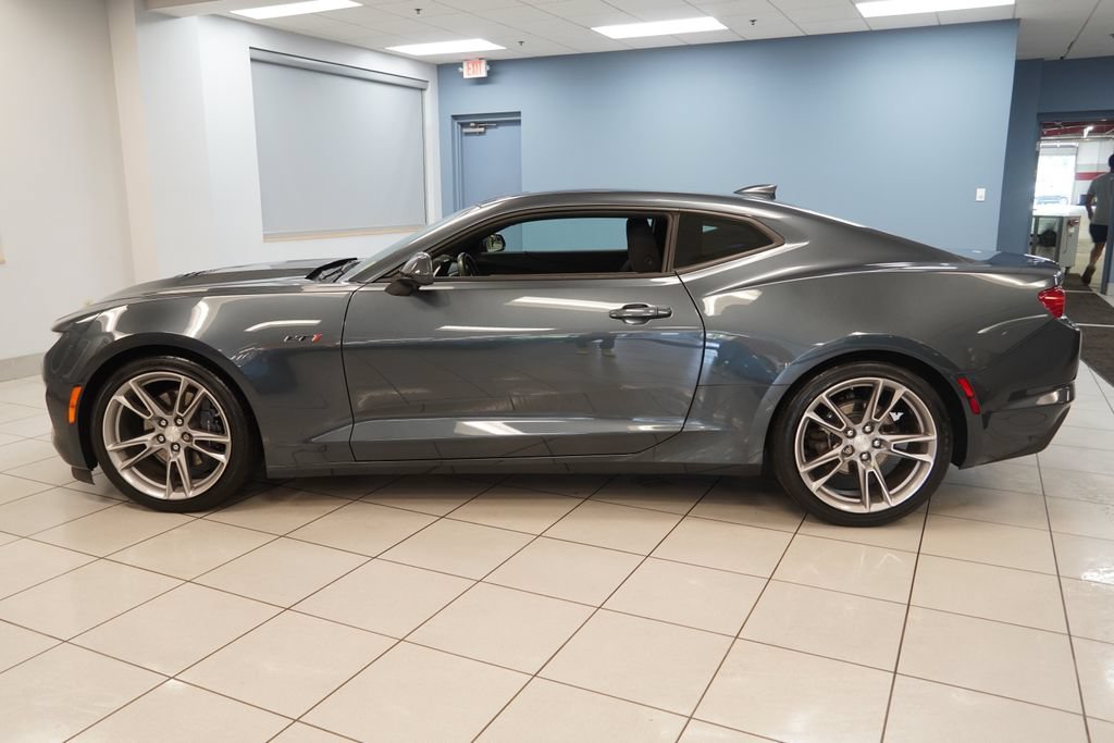 Used 2023 Chevrolet Camaro LT w/ Technology Package RWD image 2