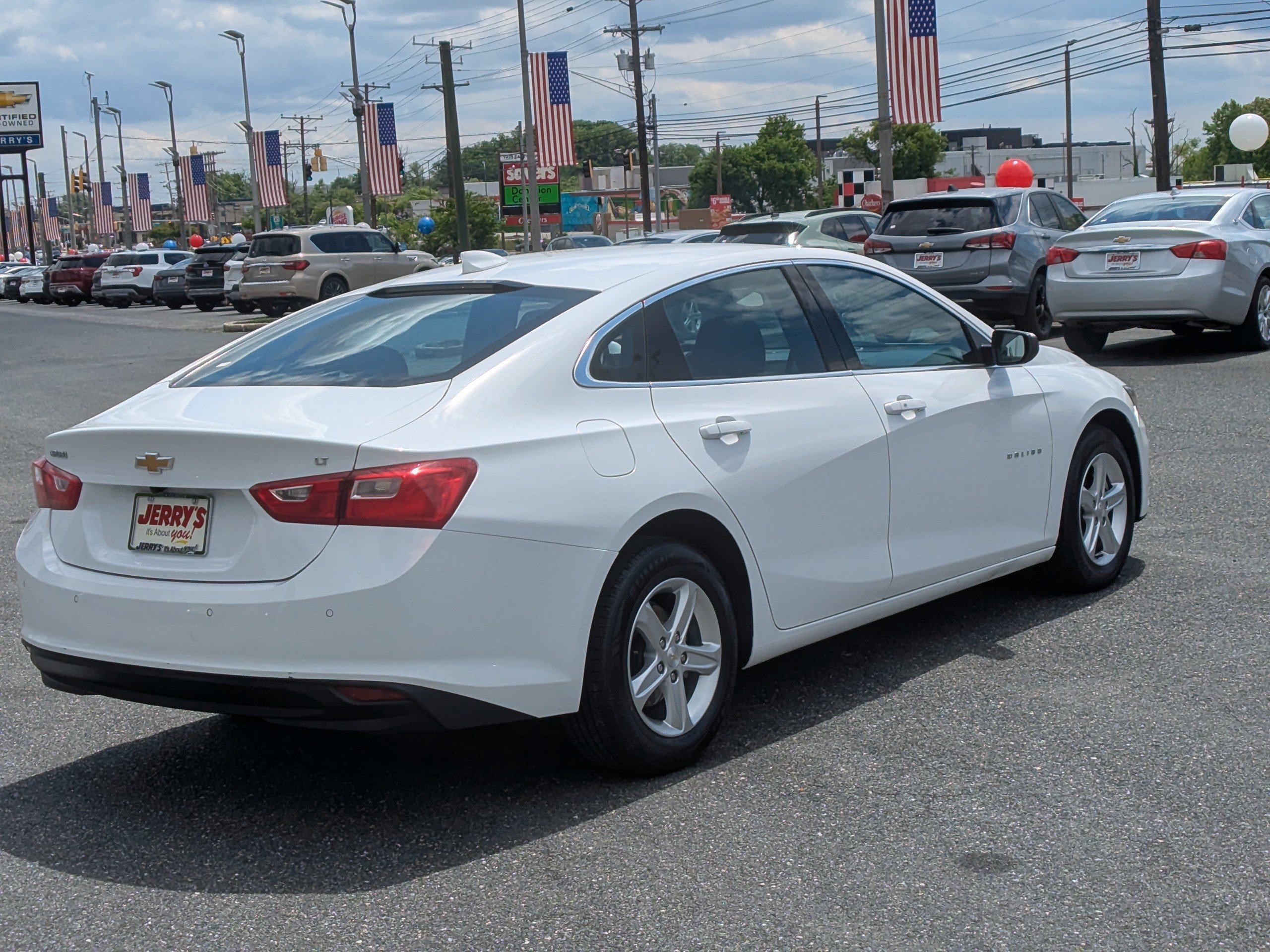Used 2024 Chevrolet Malibu LT FWD image 9