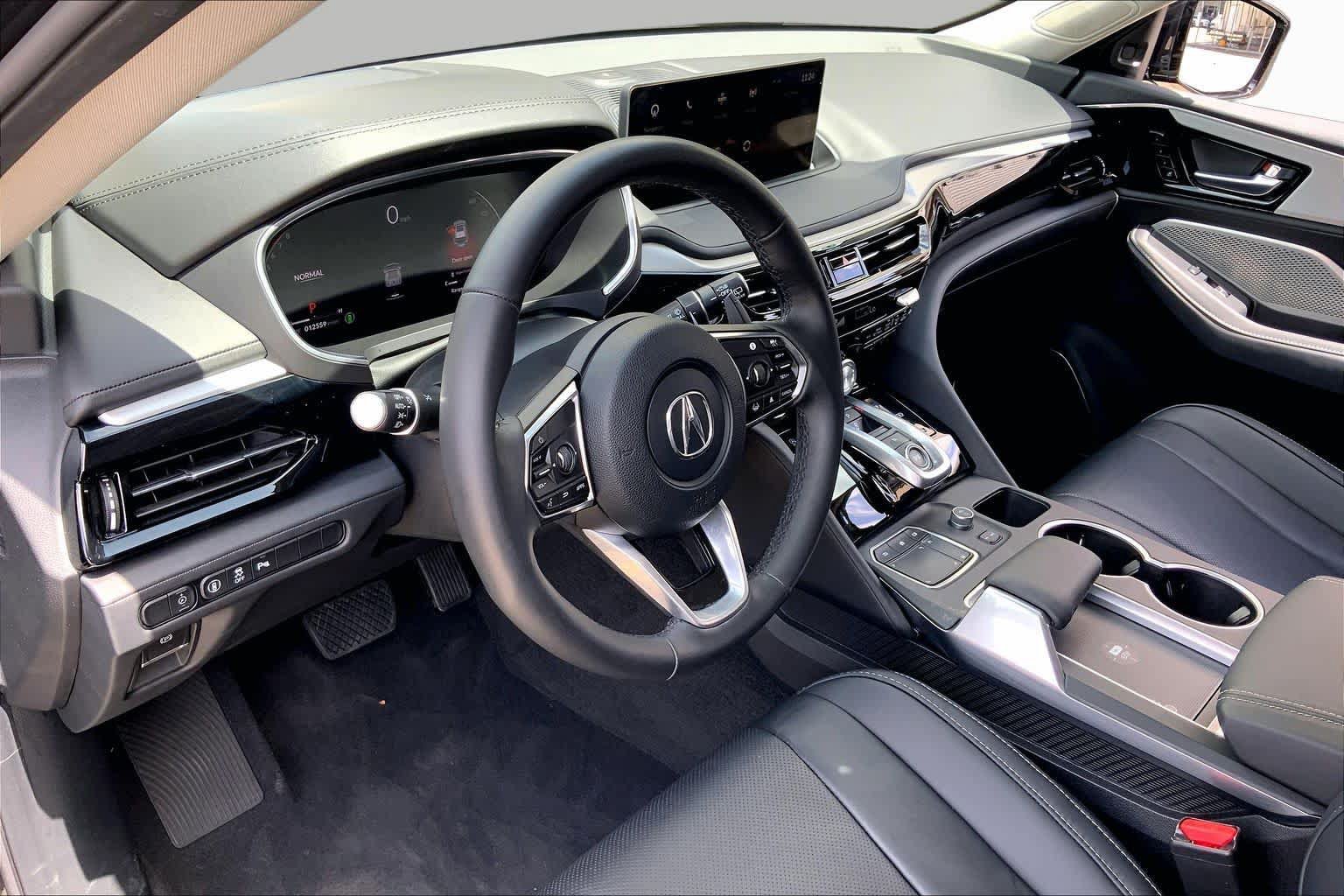 Used 2023 Acura MDX FWD w/ Technology Package image 16