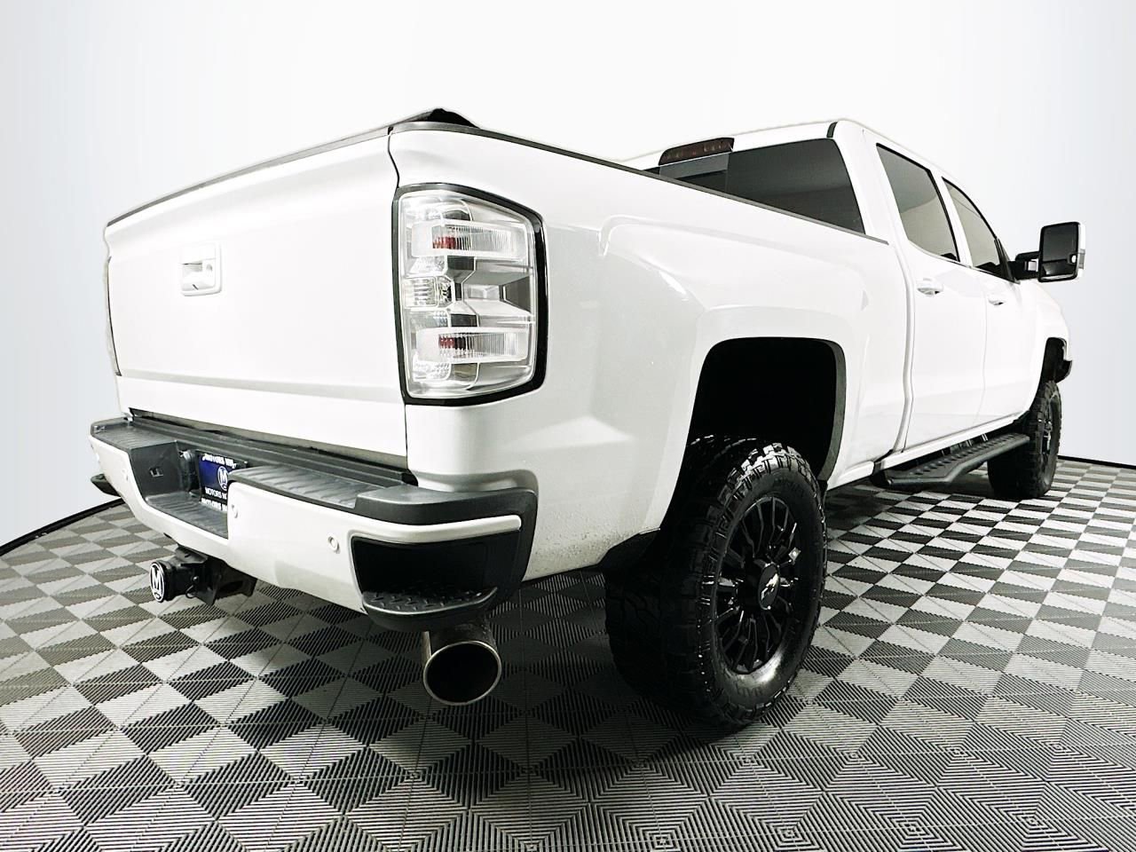 Used 2018 Chevrolet Silverado 2500 LTZ w/ Duramax Plus Package image 8