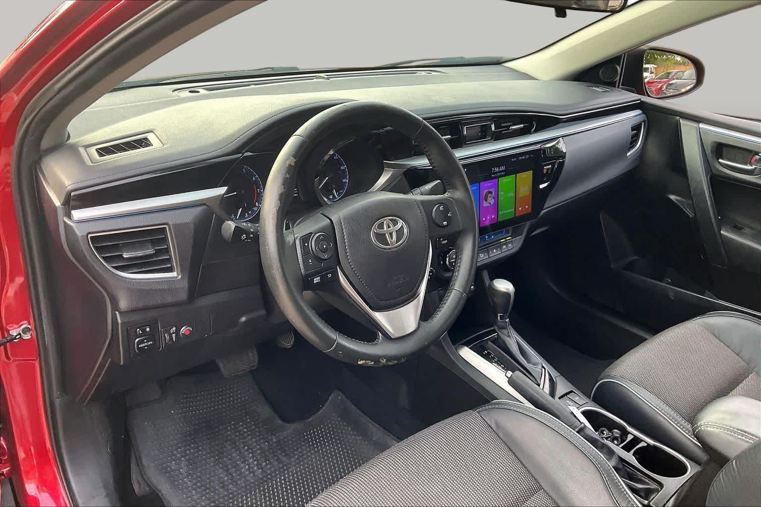 Used 2015 Toyota Corolla S w/ Driver Convenience Package FWD image 17