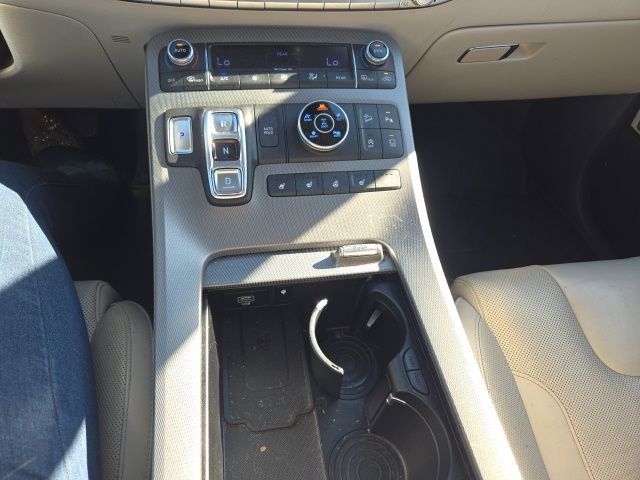 Used 2021 Hyundai Palisade Limited w/ Winter Package image 35