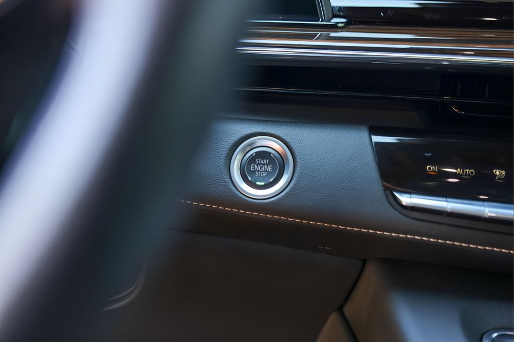 Certified 2024 Cadillac Escalade ESV Premium Luxury RWD image 18