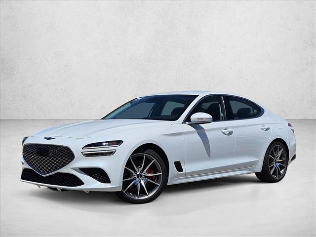 Used 2025 Genesis G70 2.5T image 1