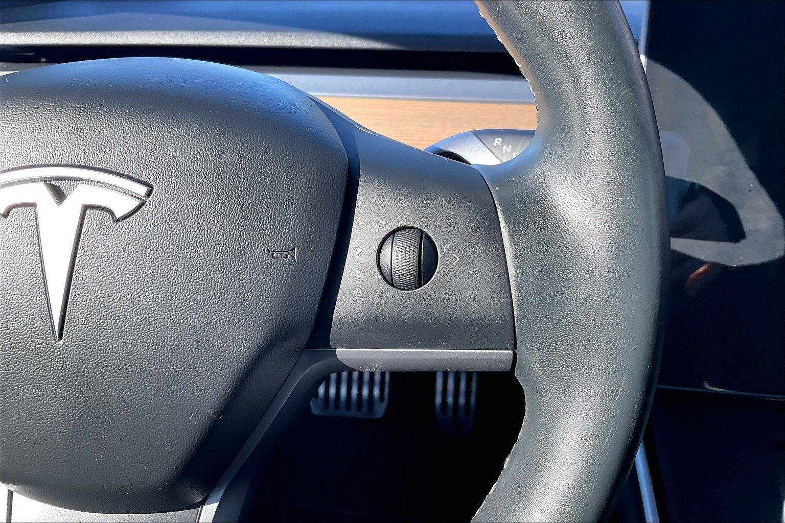 Used 2019 Tesla Model 3 Long Range image 21