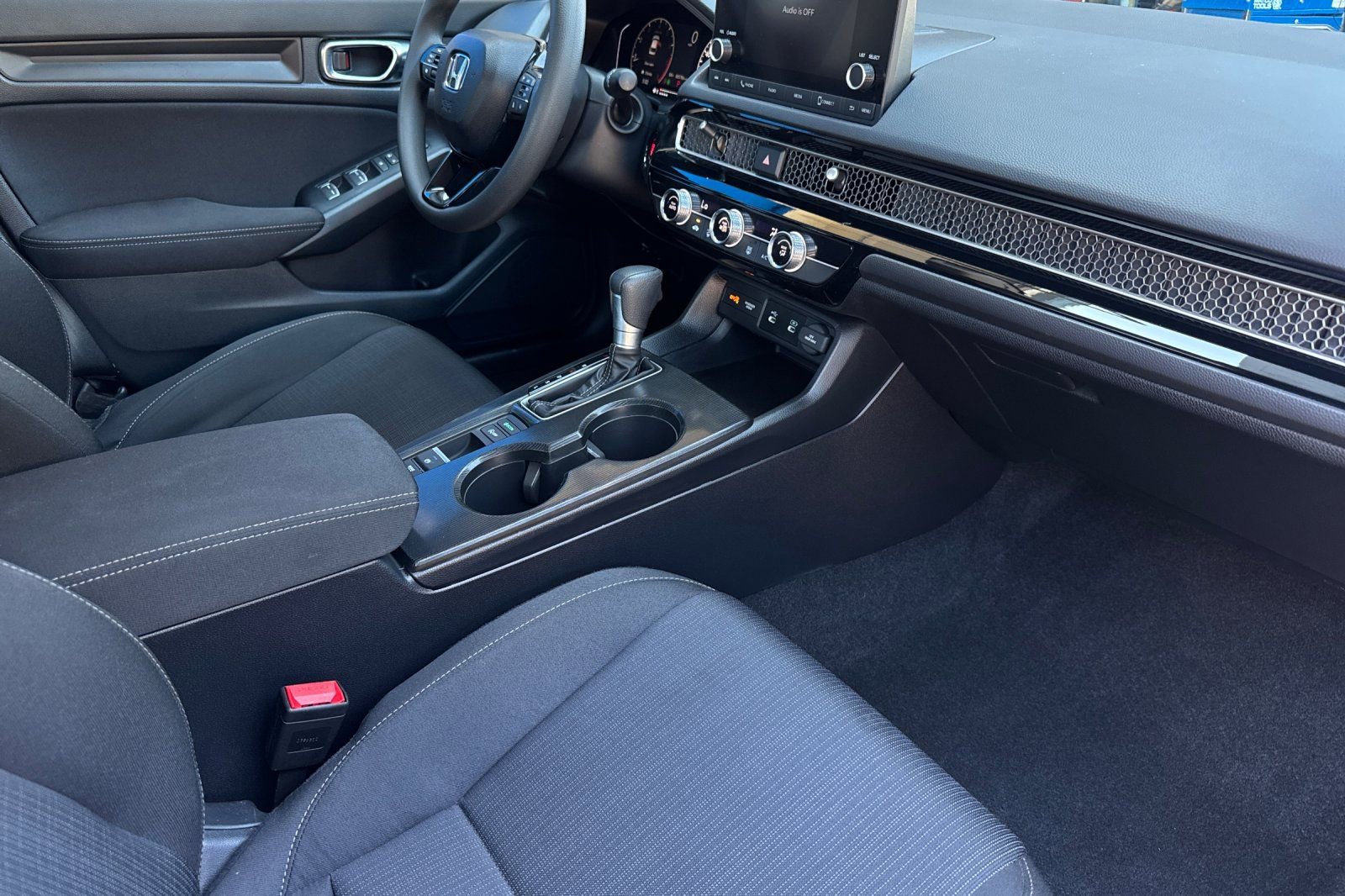 Used 2025 Honda Civic LX image 15