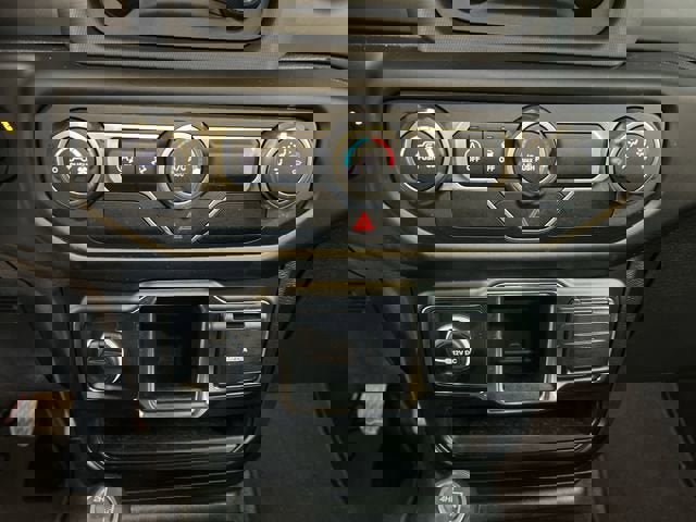 Used 2020 Jeep Wrangler Sport image 17