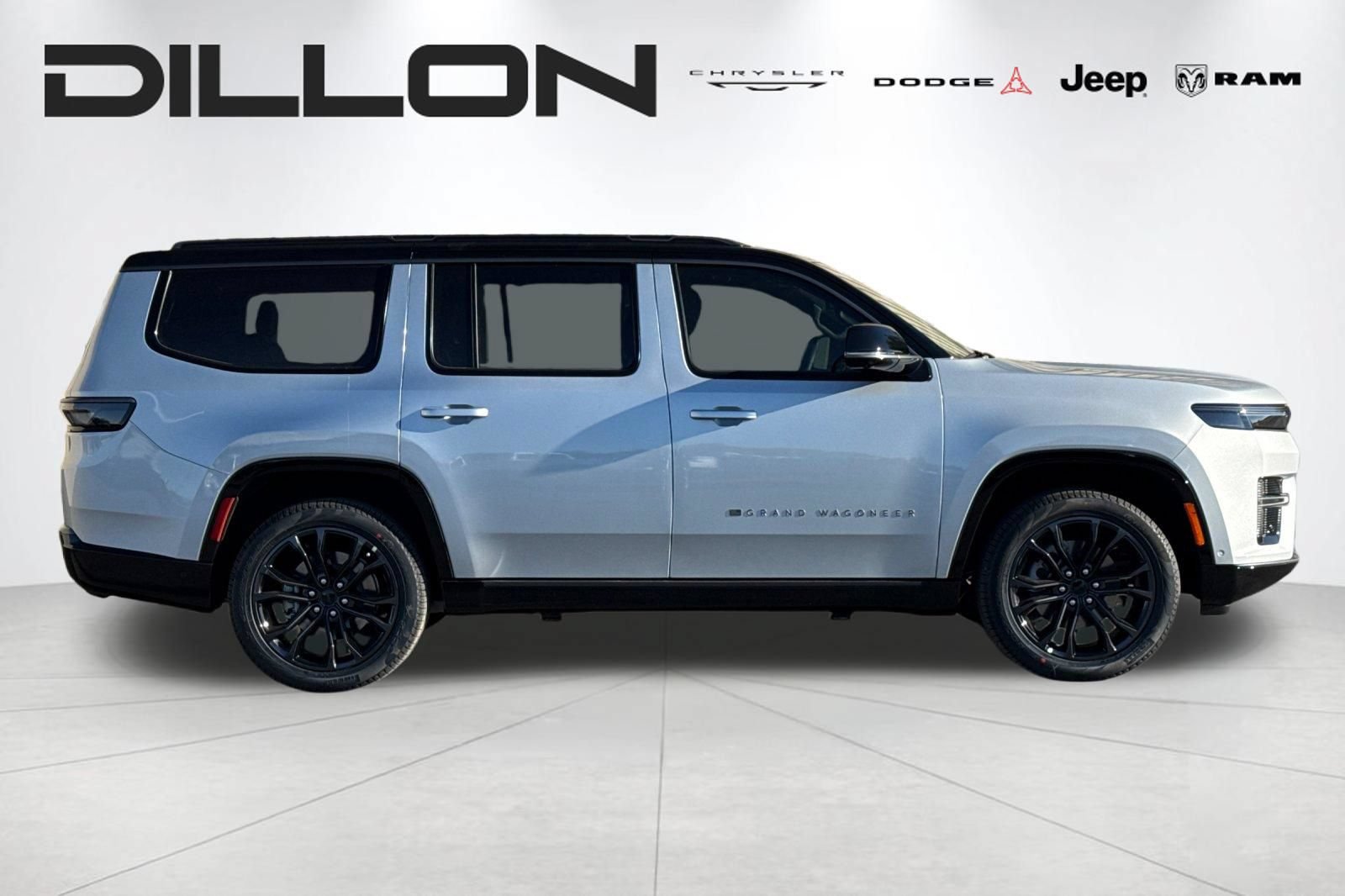 New 2026 Jeep Grand Wagoneer Summit AWD/4WD image 2
