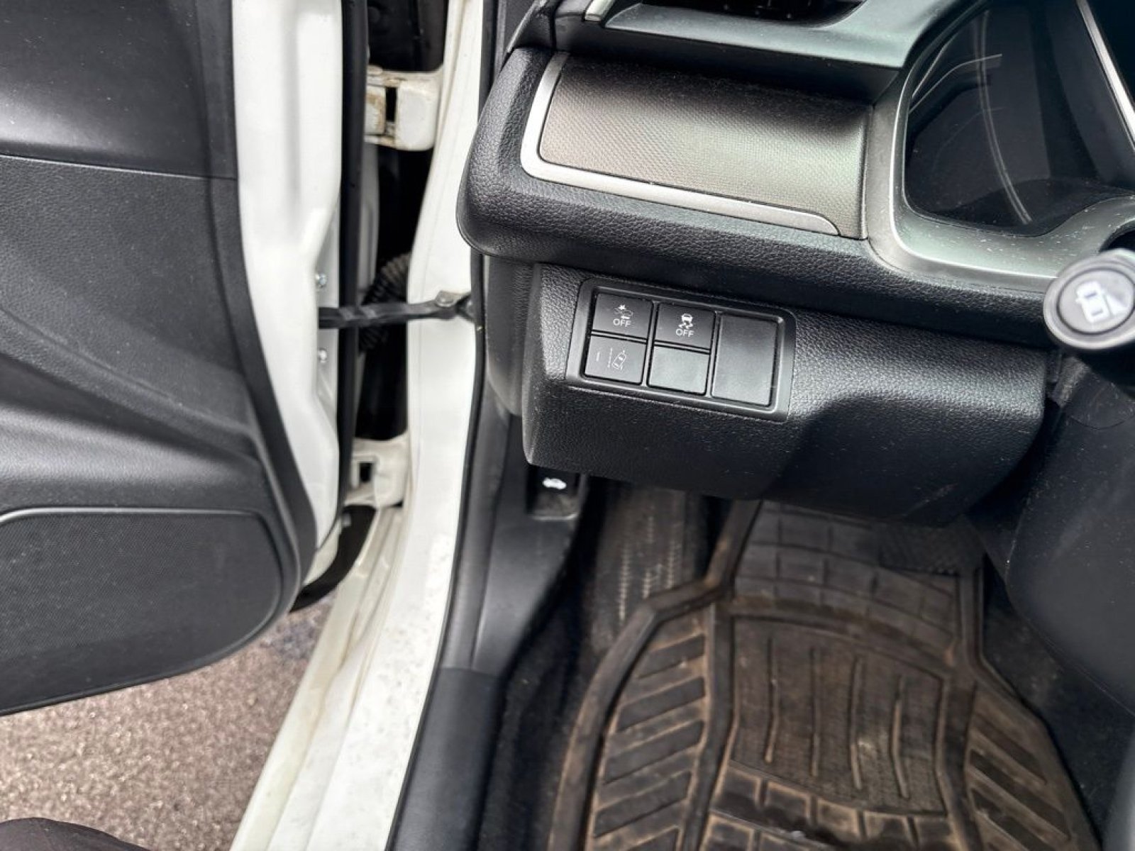 Used 2019 Honda Civic EX image 8