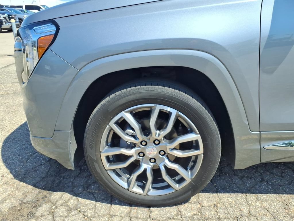 Used 2023 GMC Terrain Denali w/ LPO, Floor Liner Package AWD/4WD image 25