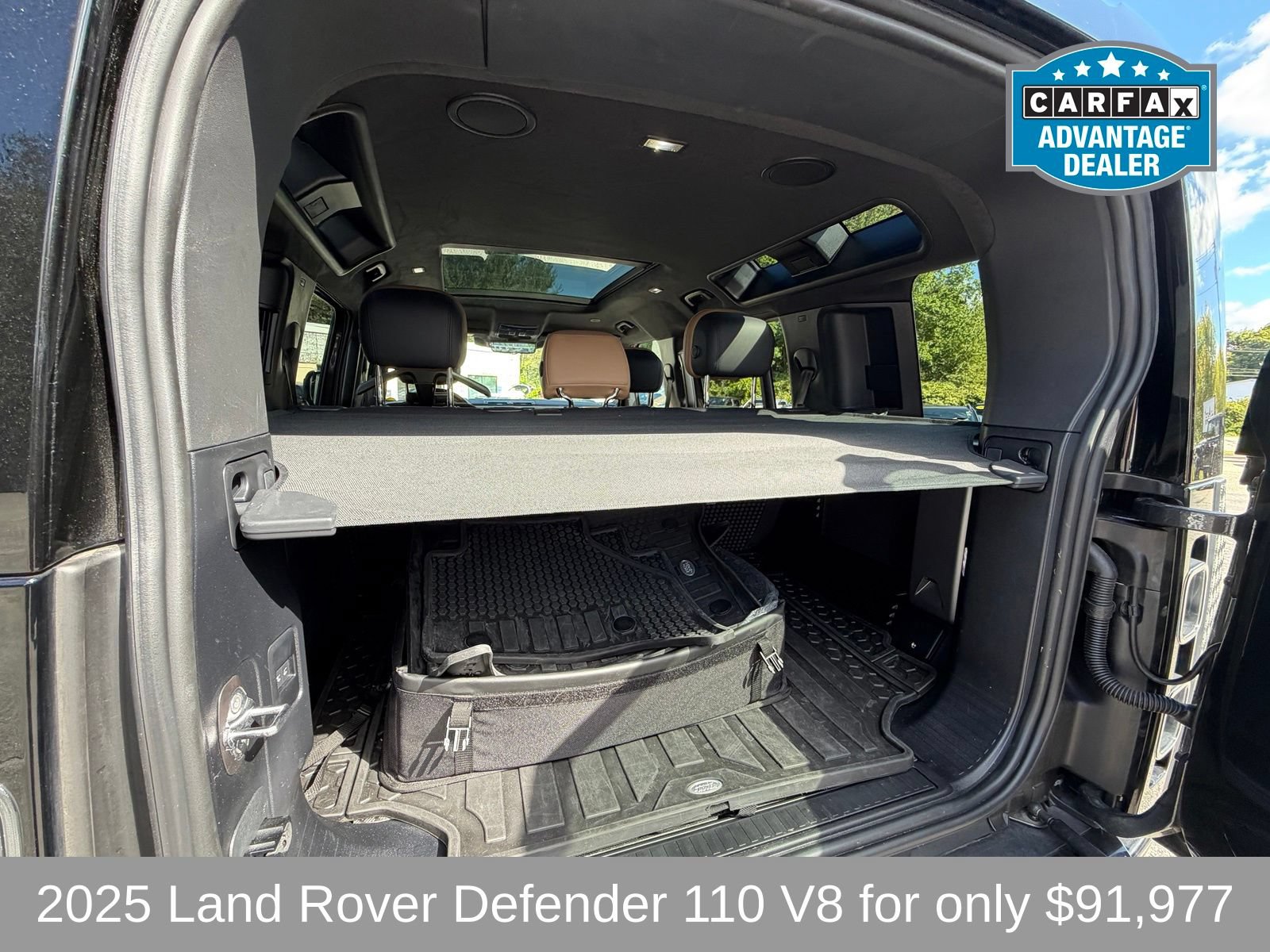 Used 2025 Land Rover Defender 110 V8 AWD/4WD image 9