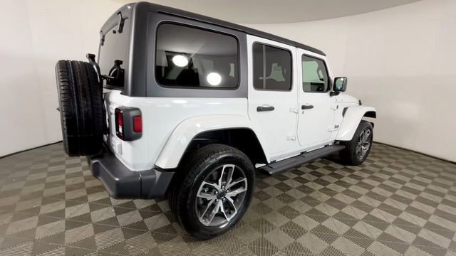 Used 2024 Jeep Wrangler Unlimited AWD/4WD image 4