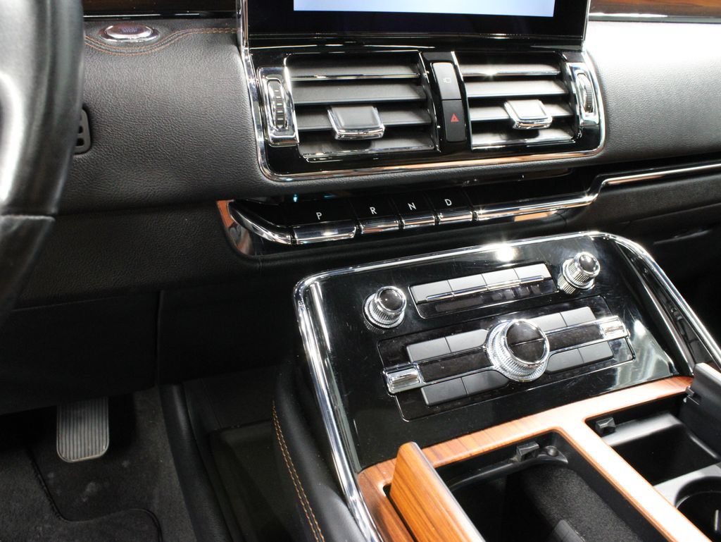Used 2019 Lincoln Navigator Reserve AWD/4WD image 64