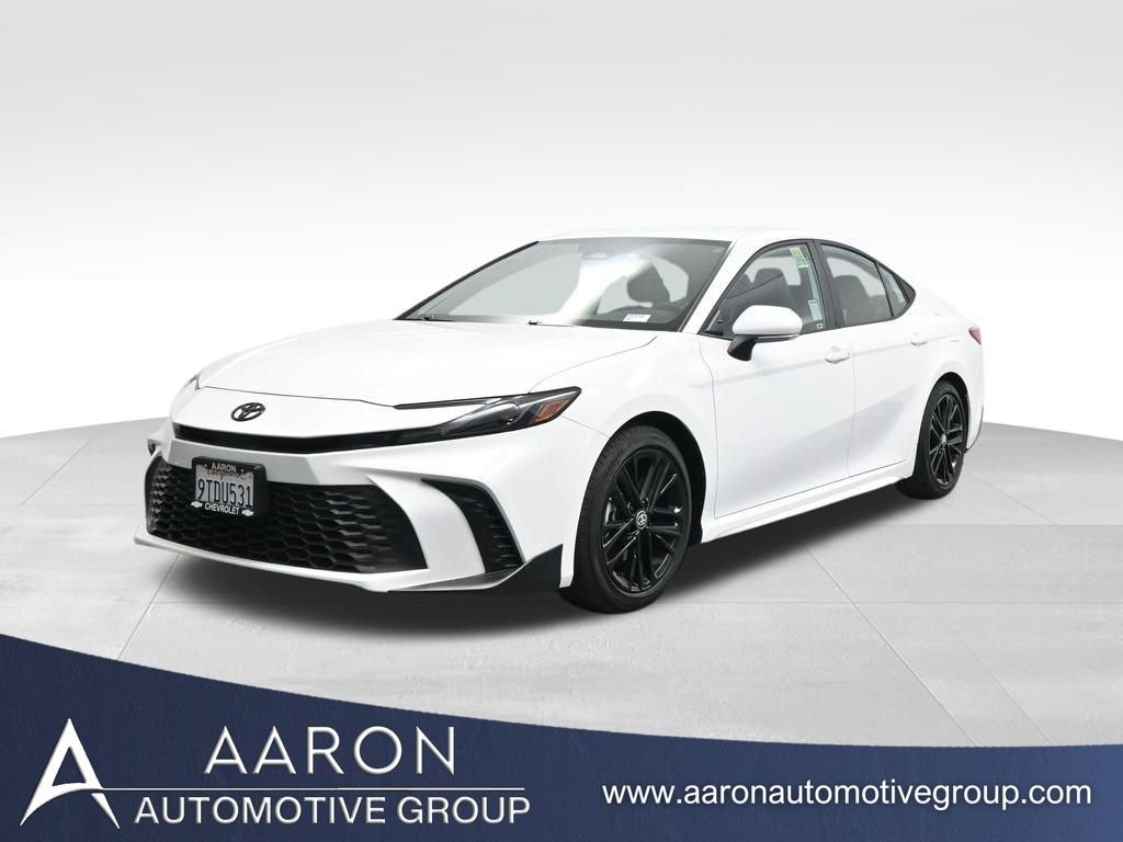 Used 2025 Toyota Camry SE w/ Convenience Package