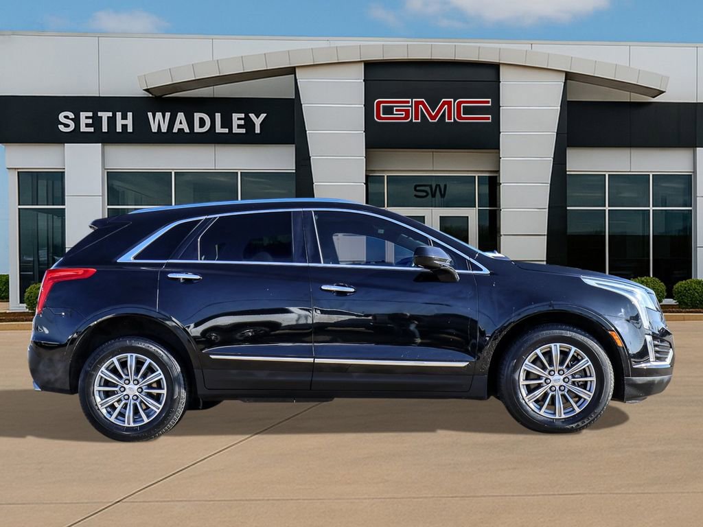 Used 2018 Cadillac XT5 Luxury w/ Driver Awareness Package image 8